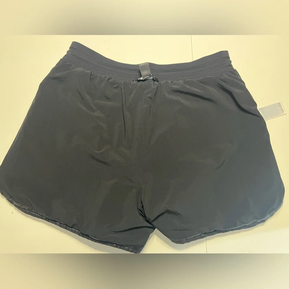 Athleta Apres Quilted Ski Short‎ in Black #467120 Zippered Pockets Size 6 - Picture 9 of 15